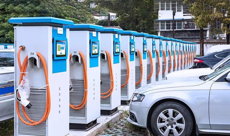 佳維視戶外高亮系列顯控設備在智能充電樁上的應用